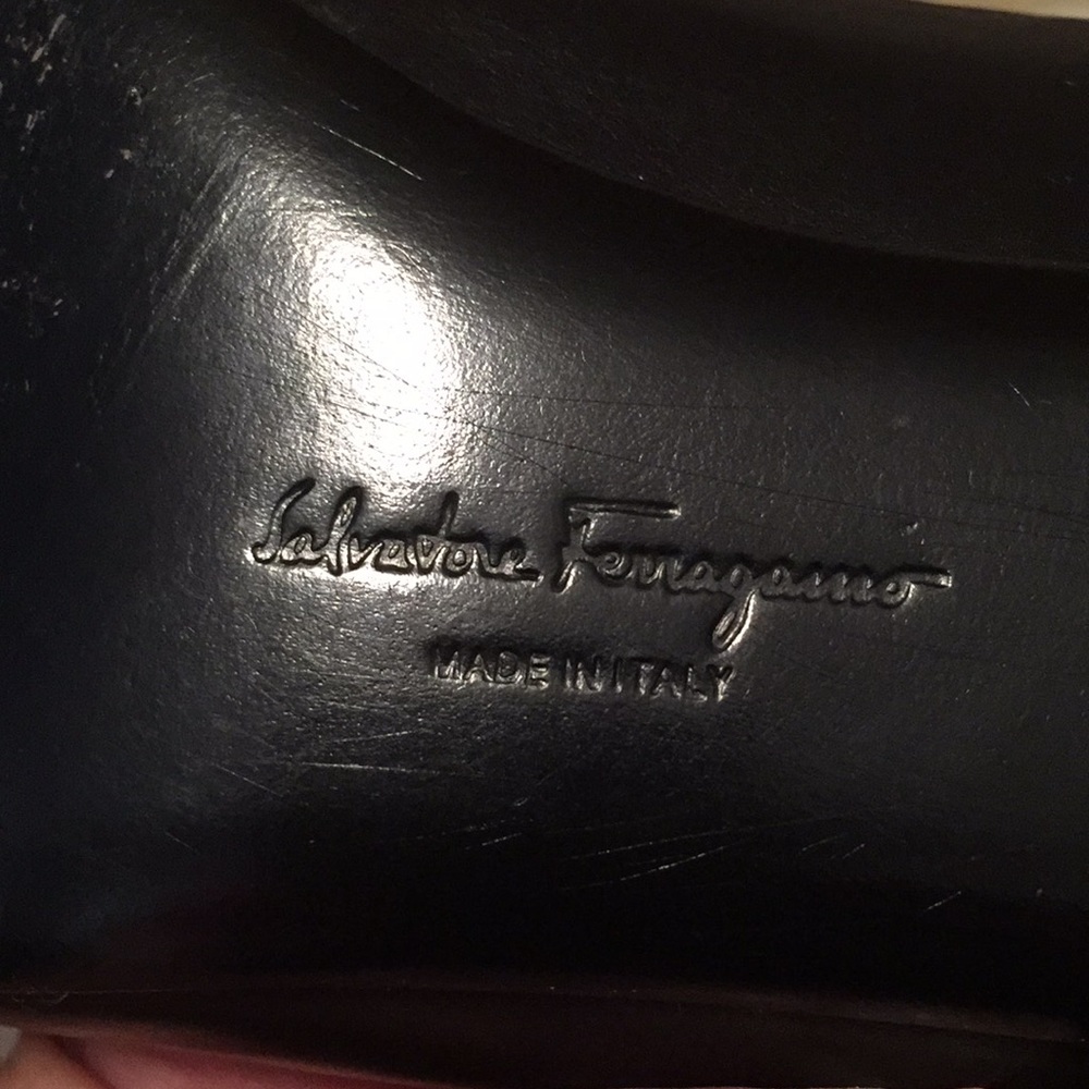 🎉Salvador Ferragamo 🎉 - Picture 5 of 8